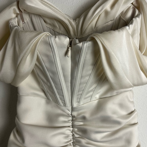 House of CB 'Coraline' Ivory Satin Corset Dress Size XS - Picture 7 of 10